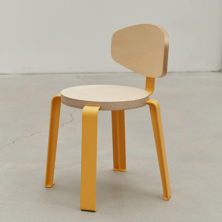 MU. Chair