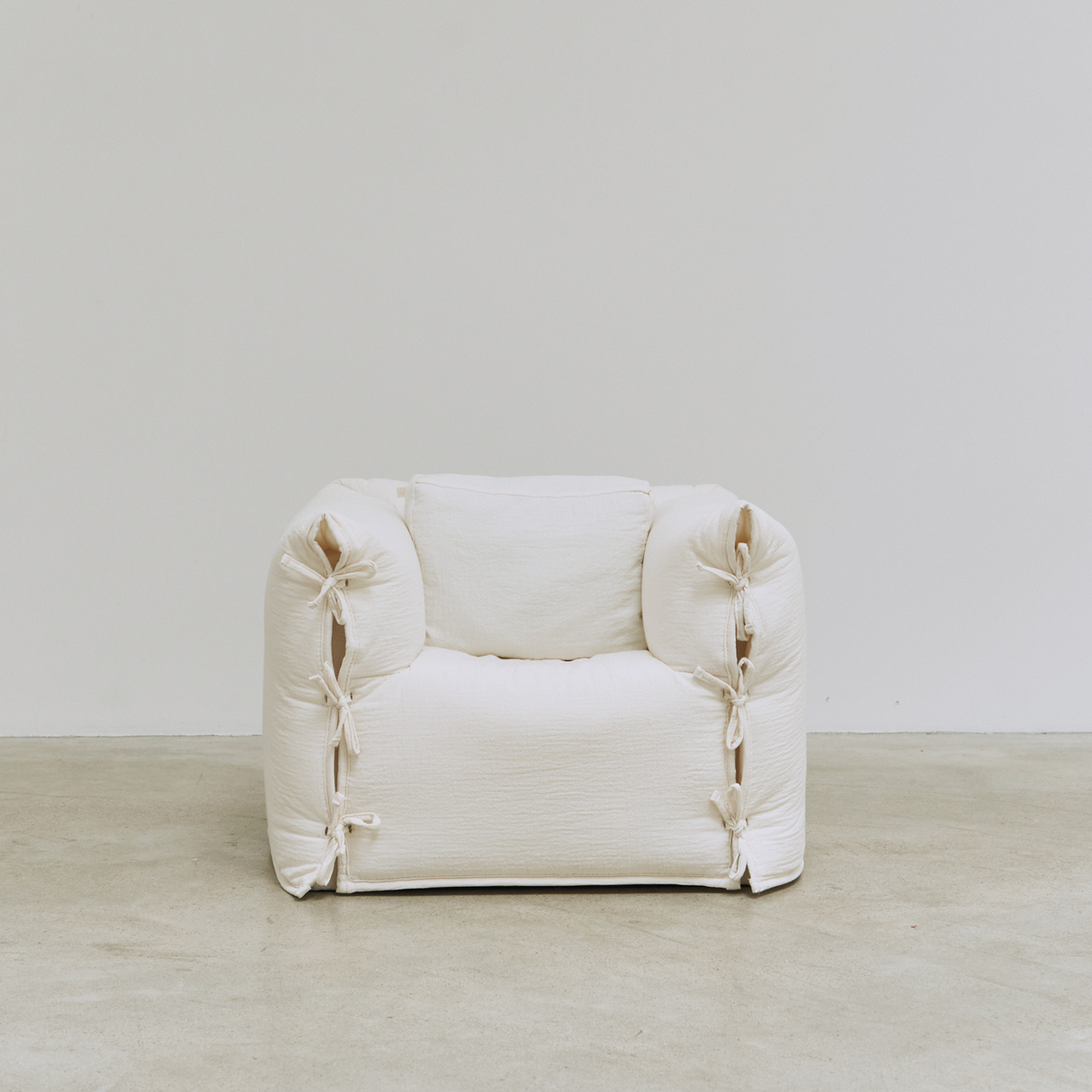 Doona Sofa (ivory)