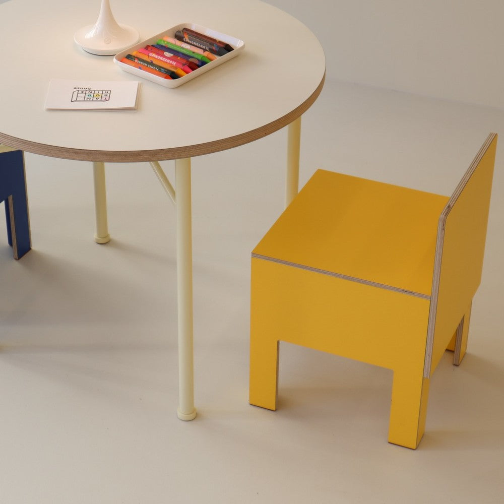 TINY CHAIR