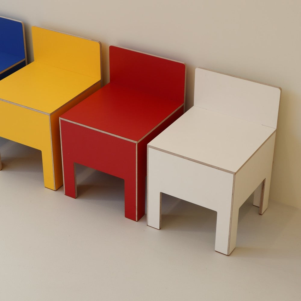 TINY CHAIR