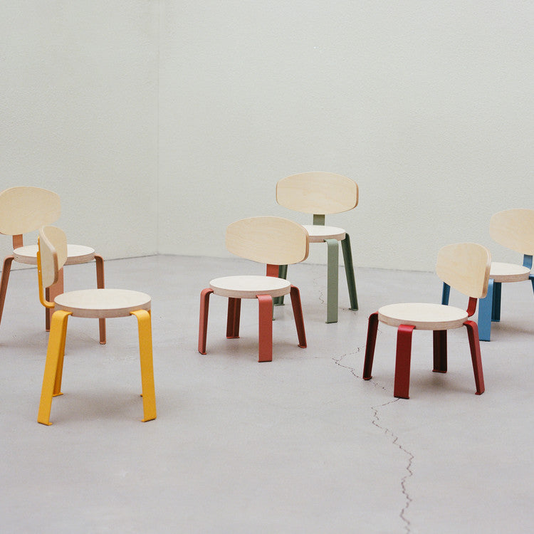 MU. Chair