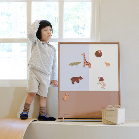 노리터 프리미엄 갤러리보드 Divided